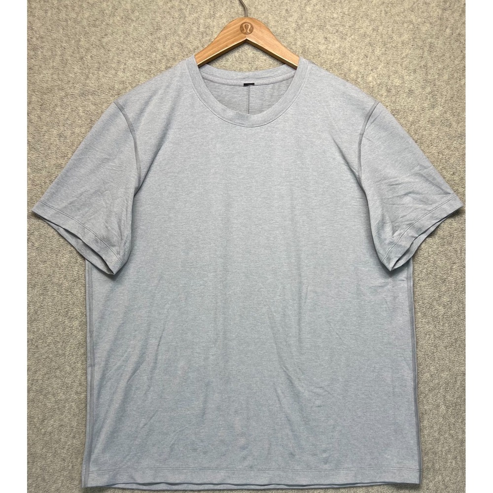 Lululemon Mens 5 Year Metal Vent Basic T-Shirt Light Gray Short Sleeve L